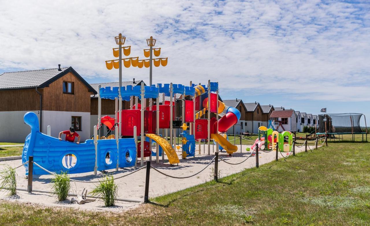 Domki Letniskowe Jastrzebia Park Jastrzębia Góra Buitenkant foto